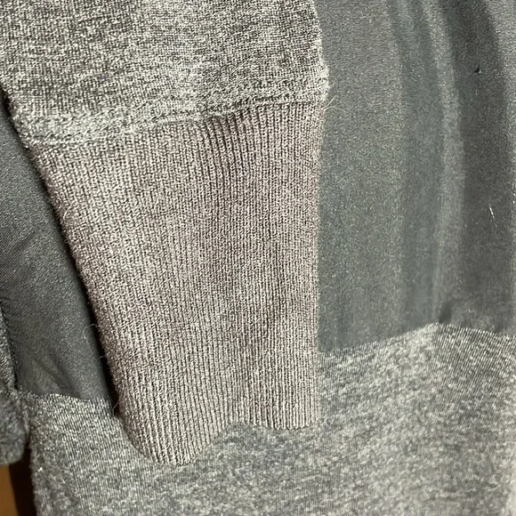 Calvin Klein women’s Fall blouse. - Picture 4 of 5